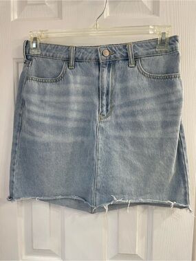 Hollister Light Wash Denim Mini Skirt with Distressed Hem Size 9 (29)